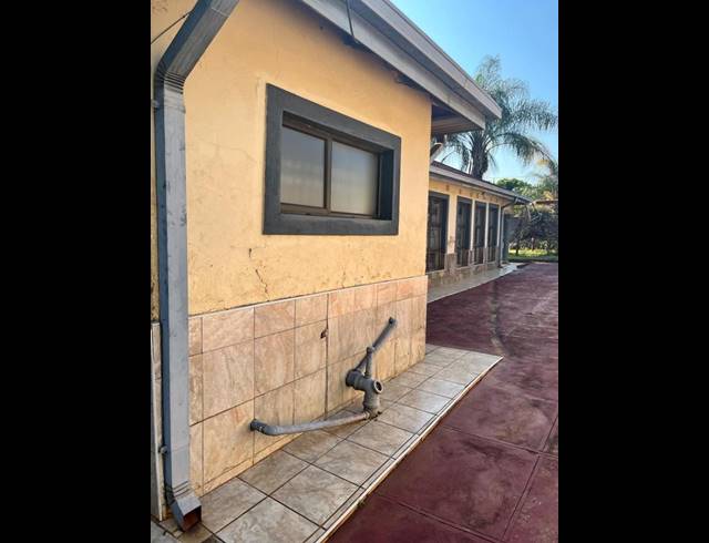 4 BEDROOM HOUSE FOR SALE IN THOHOYANDOU